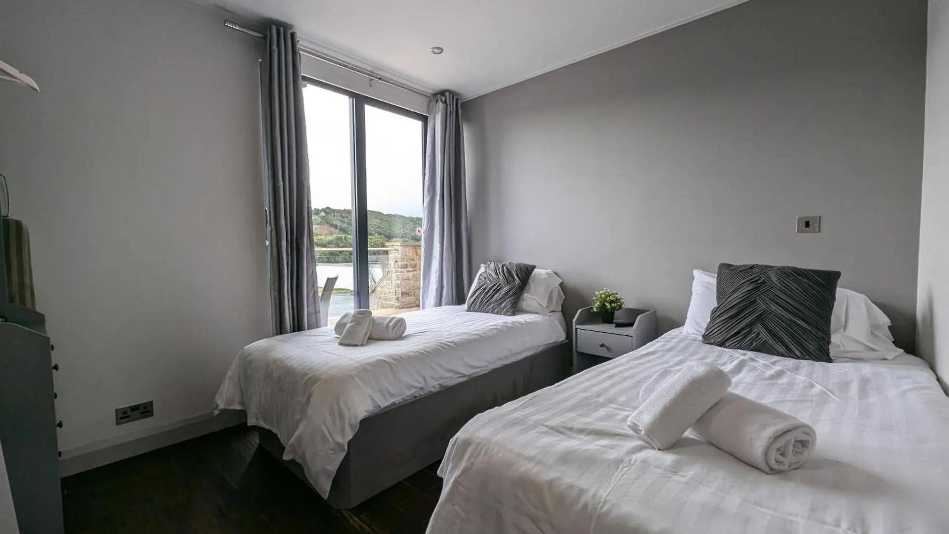 Casa Brighouse Bed & Breakfast