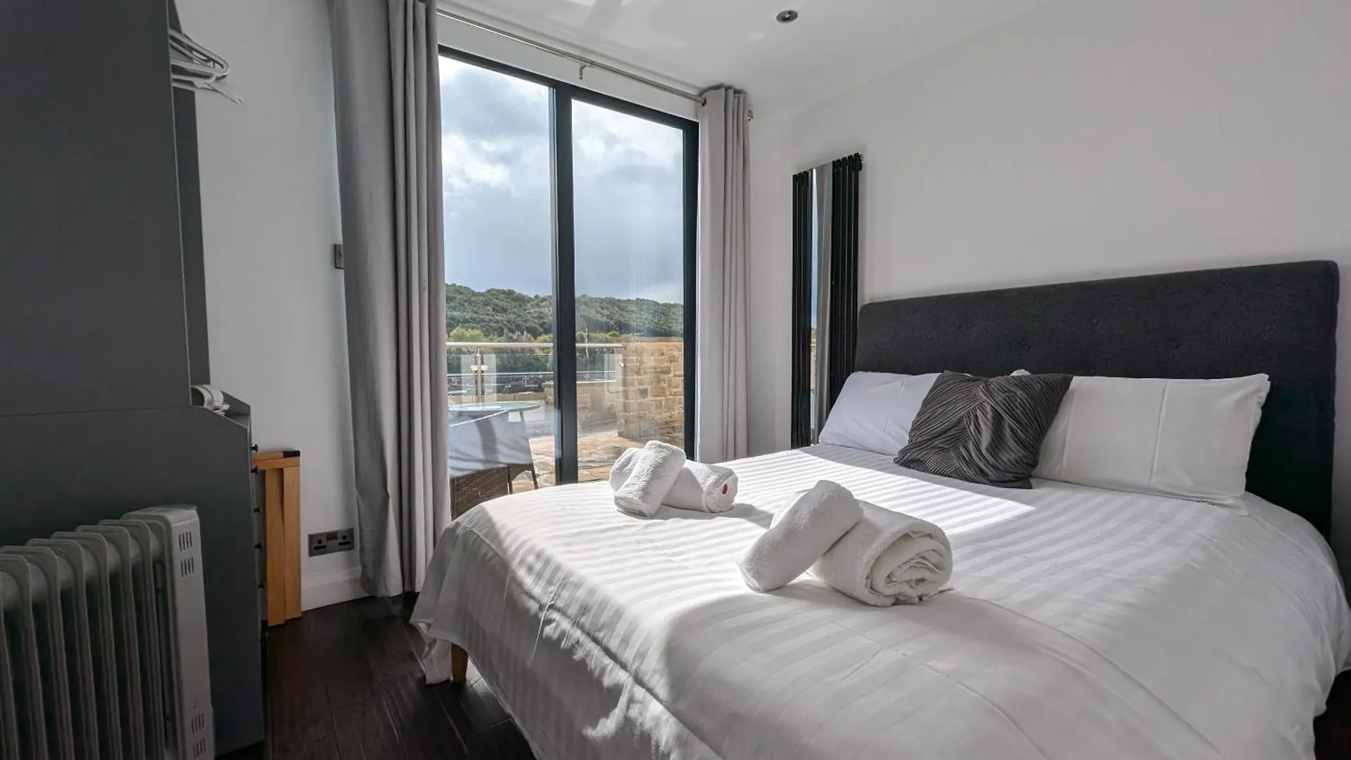 Casa Brighouse Bed & Breakfast United Kingdom